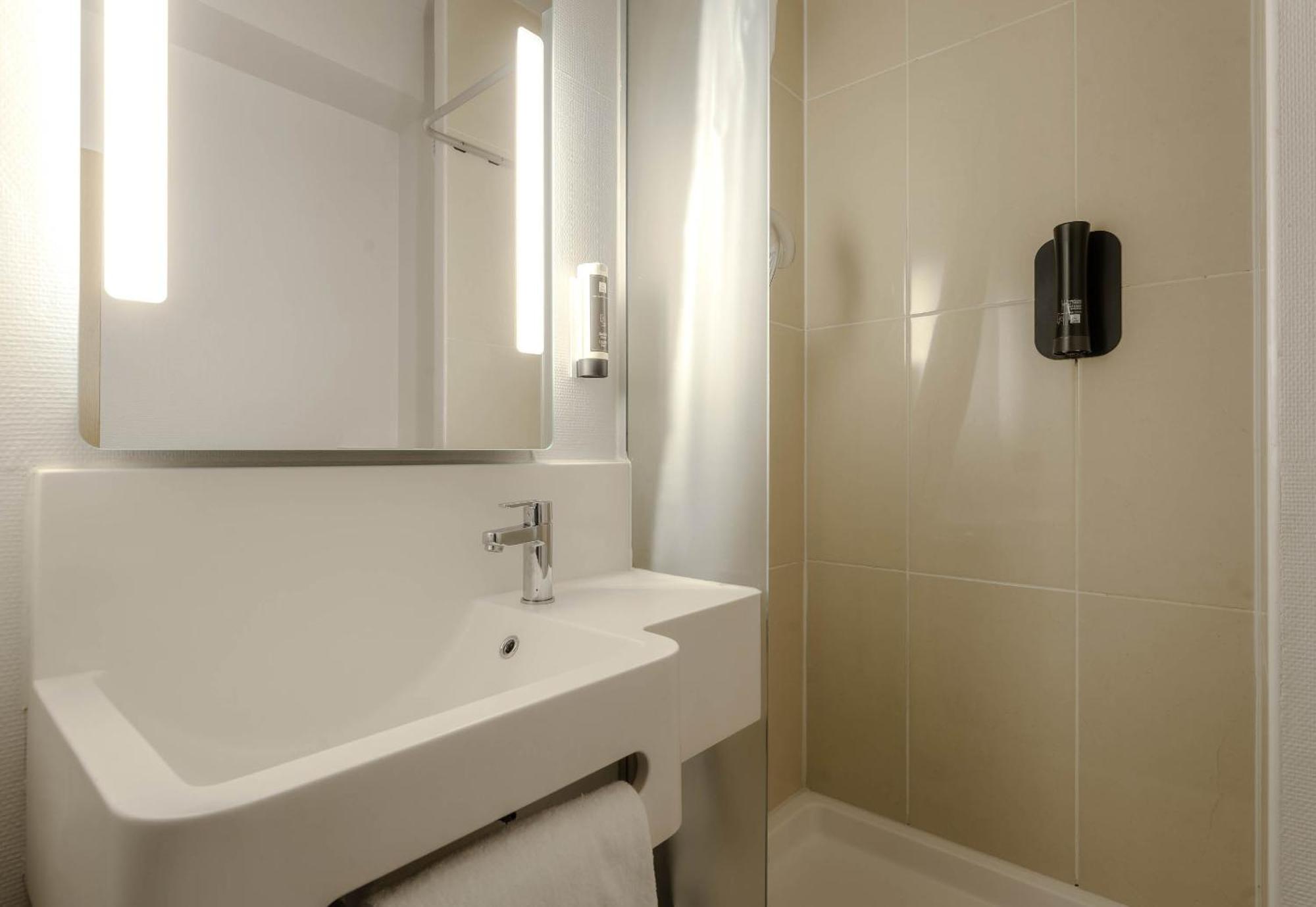 B&B Hotel Arras Bagian luar foto